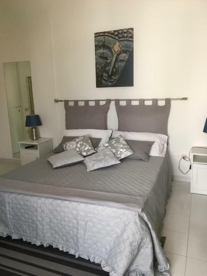 Charlottemaison Bed and Breakfast Cagliari Buitenkant foto