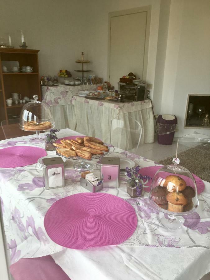 Charlottemaison Bed and Breakfast Cagliari Buitenkant foto